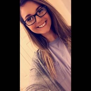 Meet your Posher, Maegan